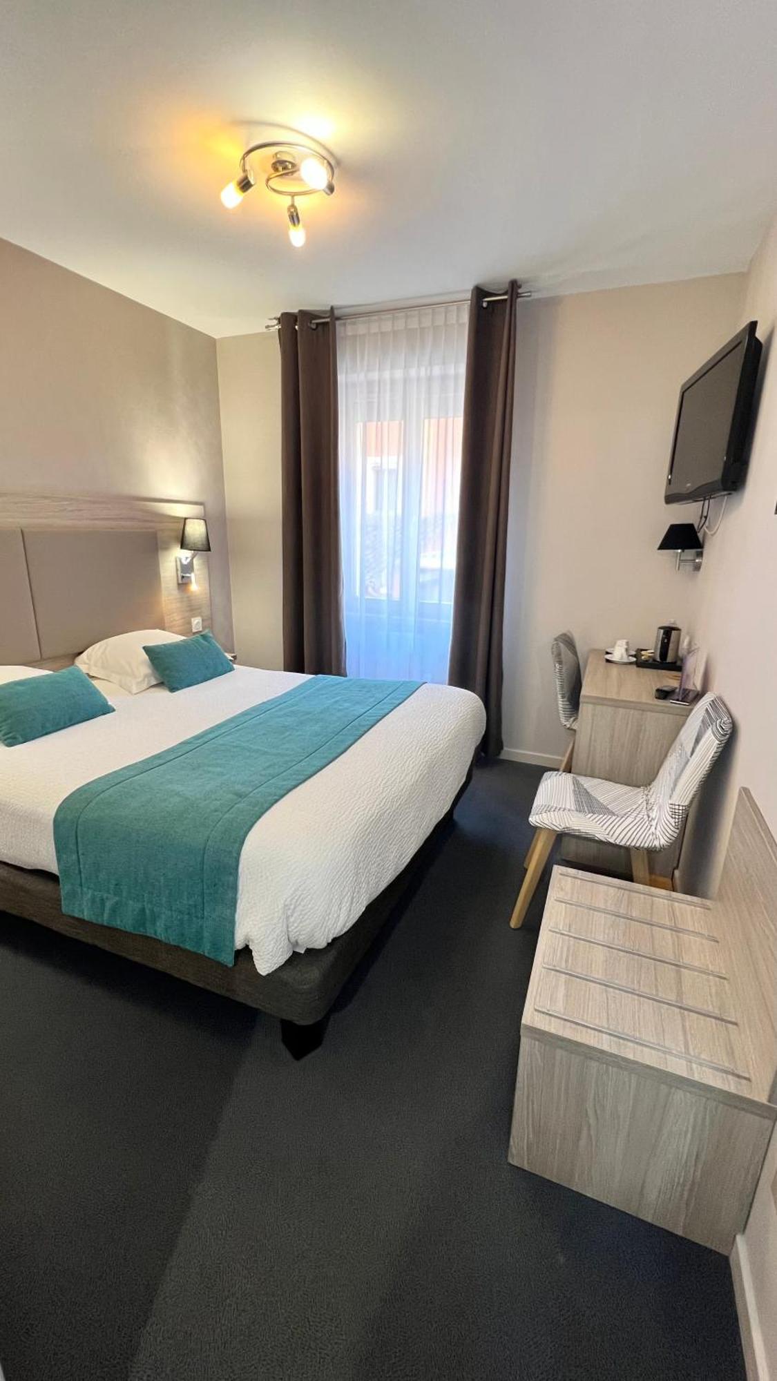Logis Restaurant Azalees Hotel Tournon-sur-Rhone