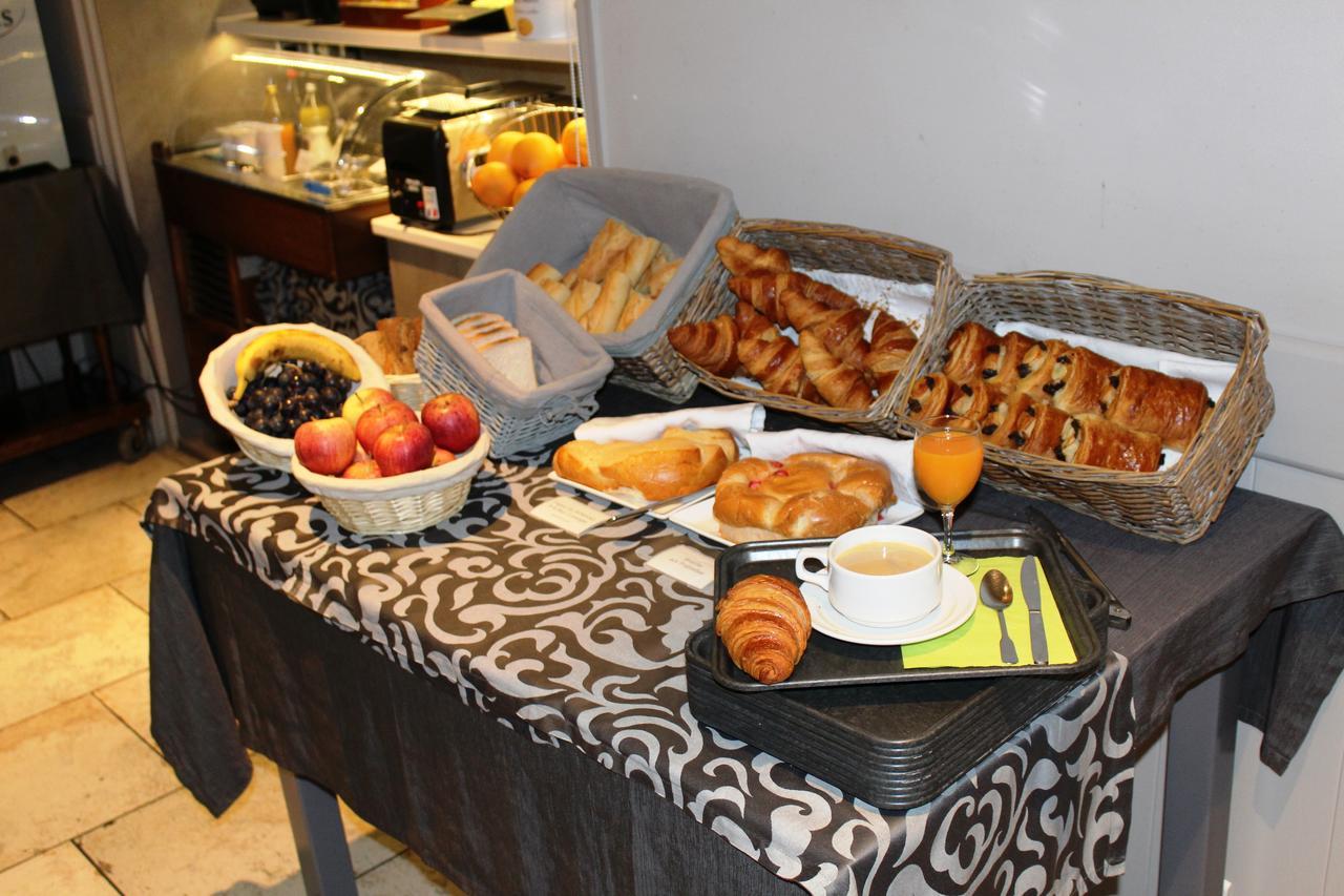 Hotel Logis Restaurant Azalees 3*