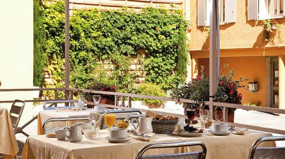 Hotel Logis Restaurant Azalees 3*